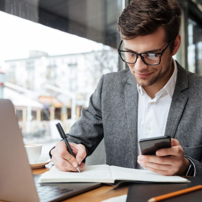 Inside the tactics of leading advertising agencies (Demo)